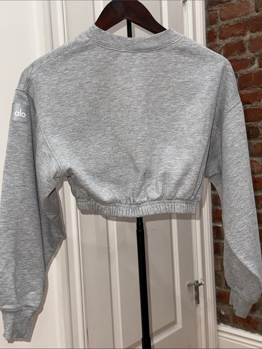 ALO Yoga Heather Gray Cropped Crewneck Sweatshirt - Picture 4 of 4